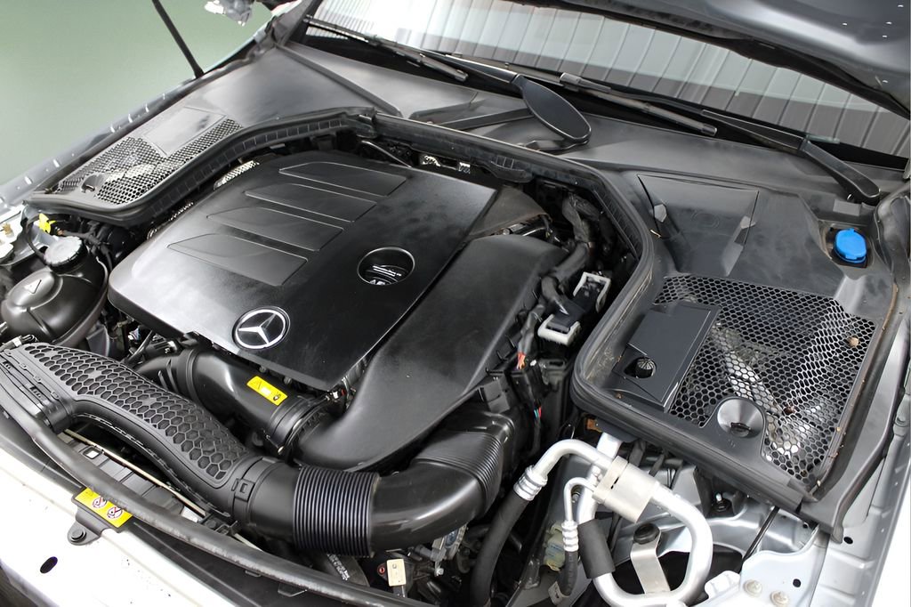 Used 2022 Mercedes-Benz C 300 Coupe image 35