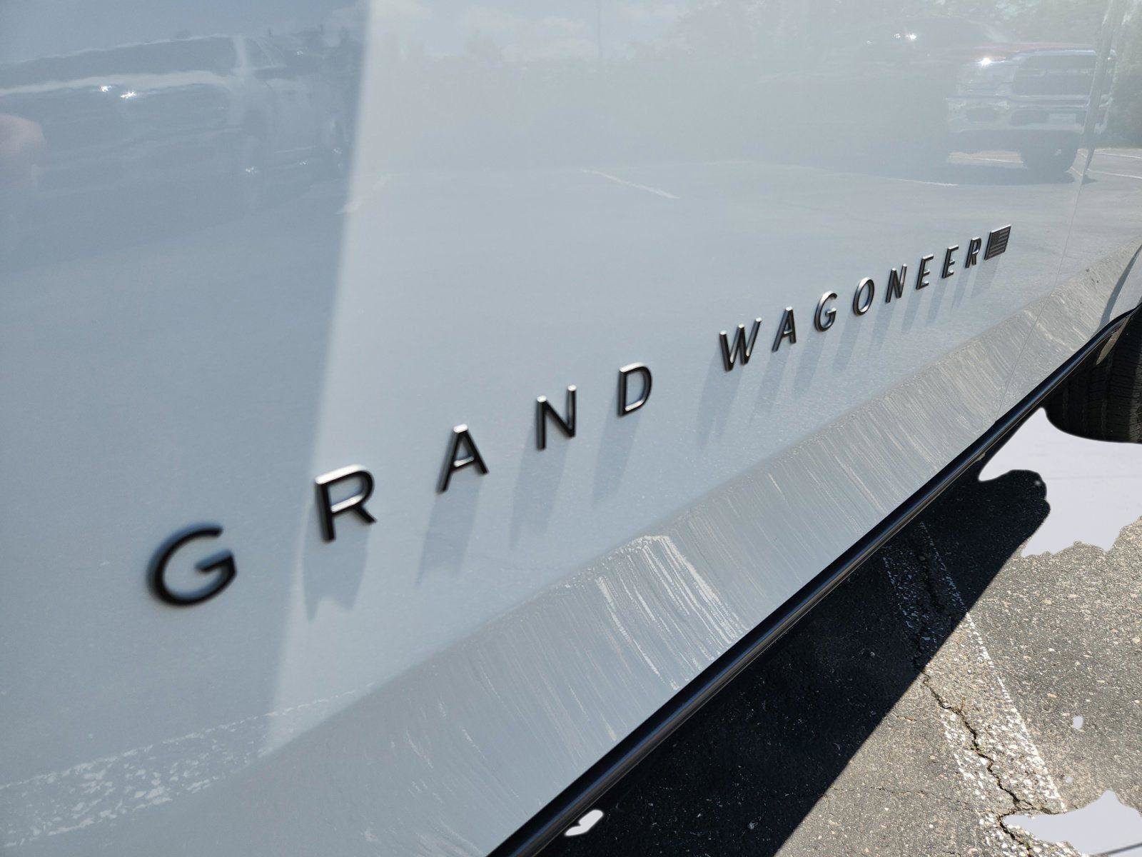 New 2026 Jeep Grand Wagoneer Limited w/ Premium Group II AWD/4WD image 11