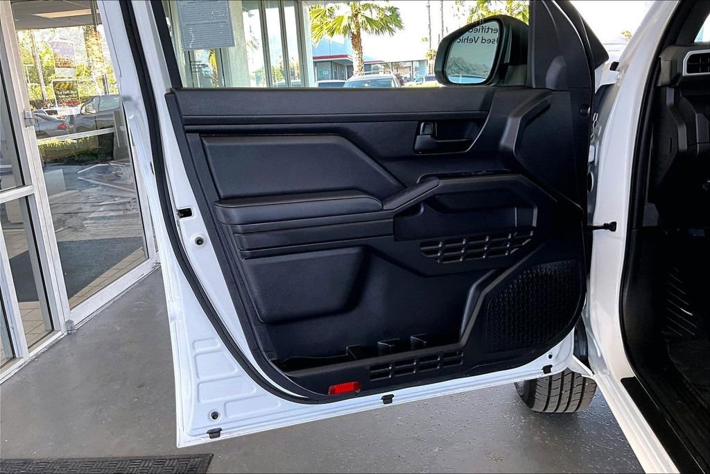 Certified 2025 Toyota Tacoma SR image 20