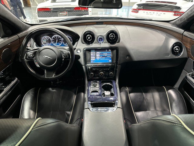 Used 2011 Jaguar XJ RWD image 55