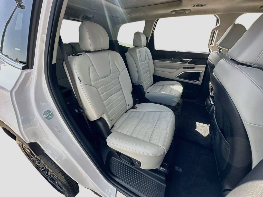 Certified 2024 Kia Telluride SX Prestige AWD/4WD image 30