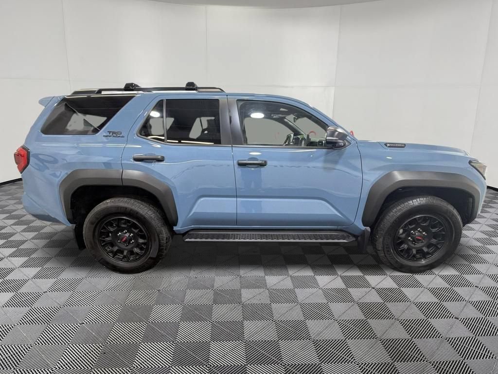 Used 2025 Toyota 4Runner TRD Off-Road Premium AWD/4WD image 8