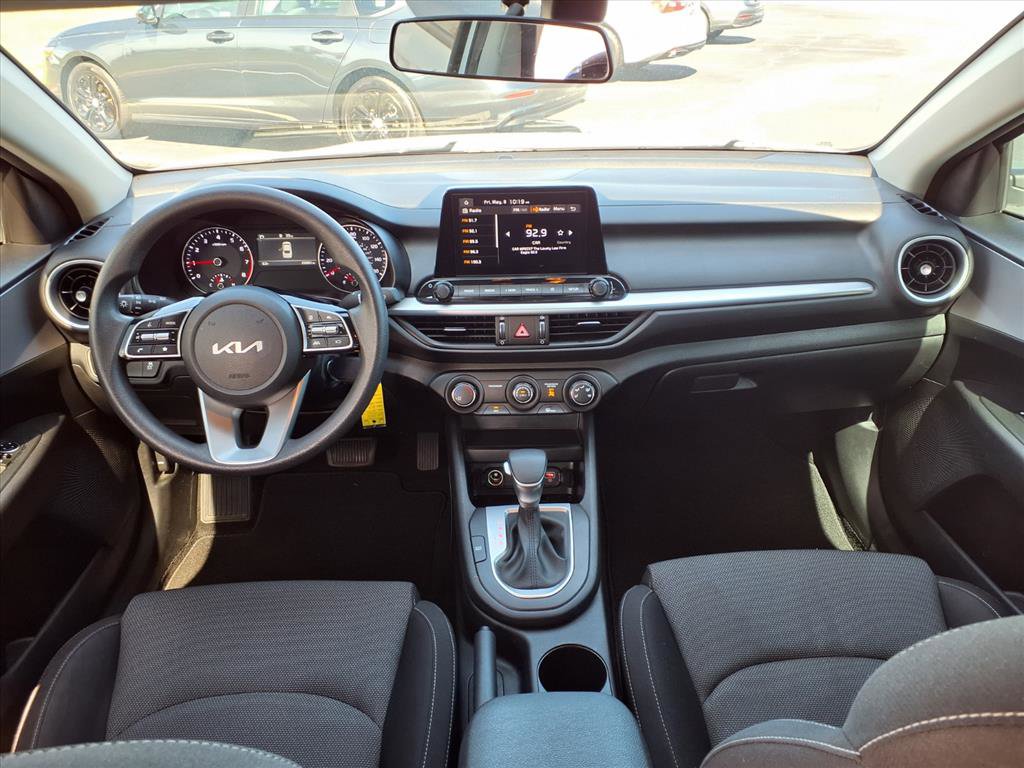 Used 2024 Kia Forte LXS w/ LXS Technology Package FWD image 25