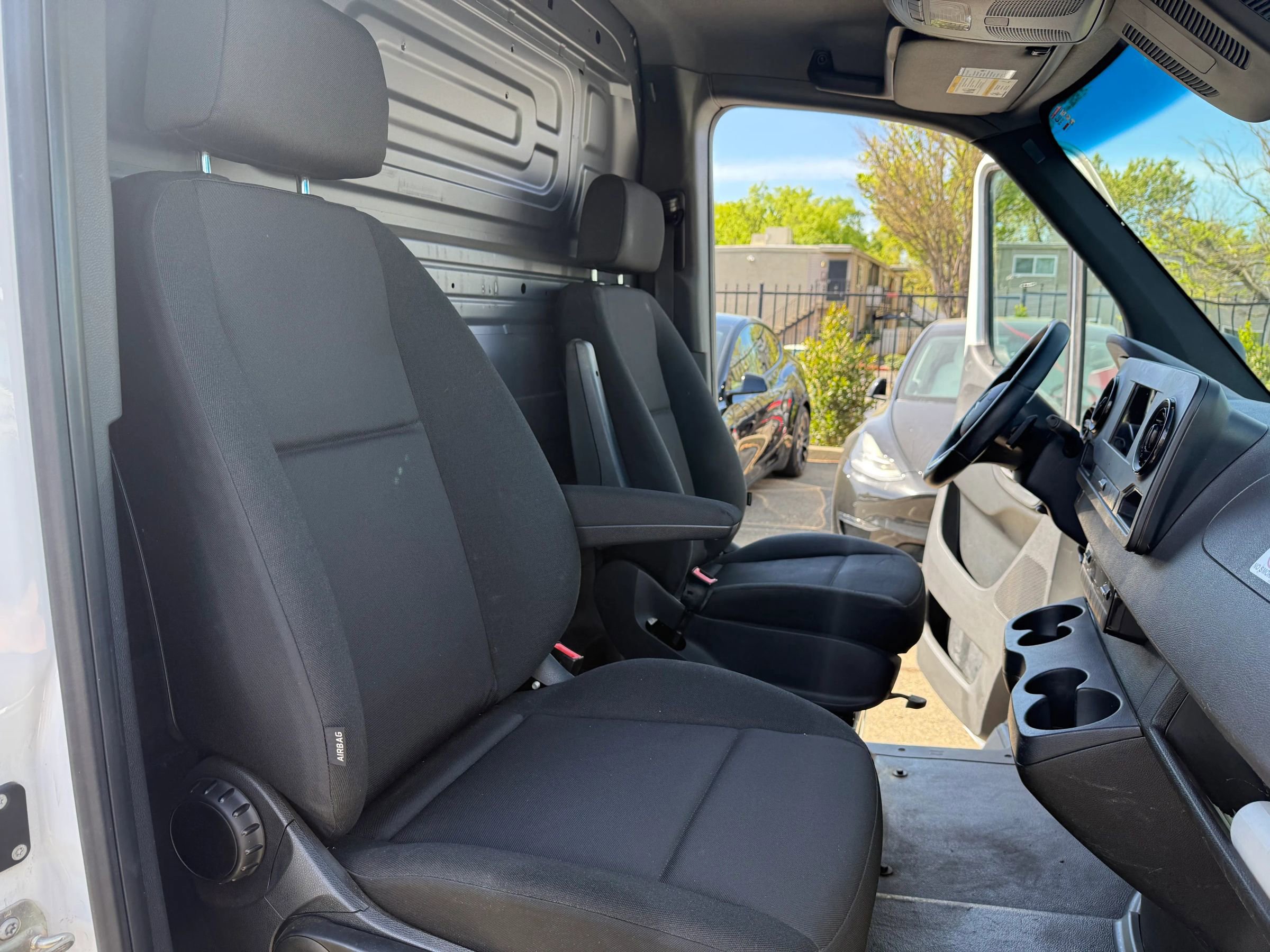 Used 2022 Mercedes-Benz Sprinter 1500 image 20