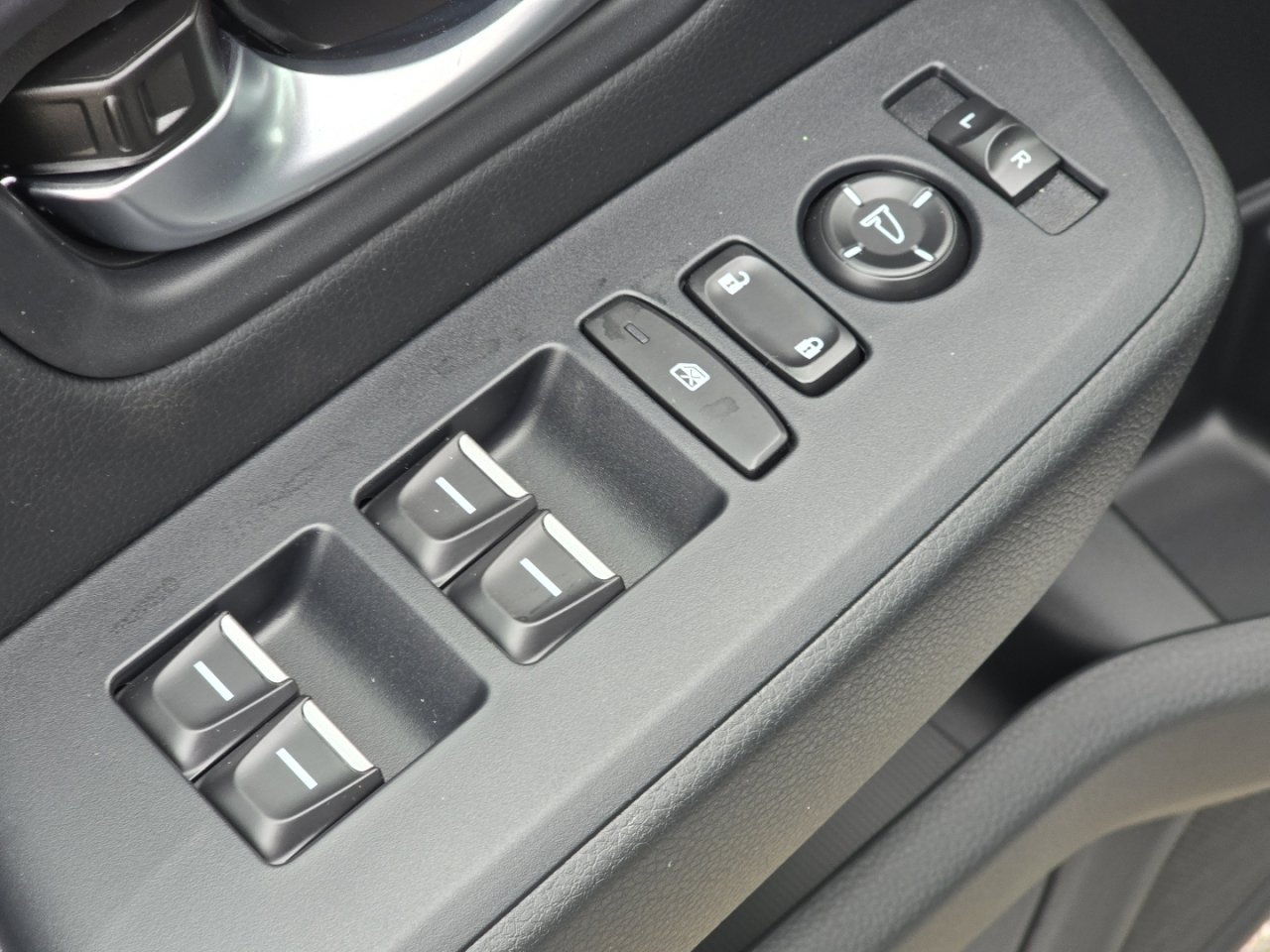 New 2025 Honda Pilot Touring image 26