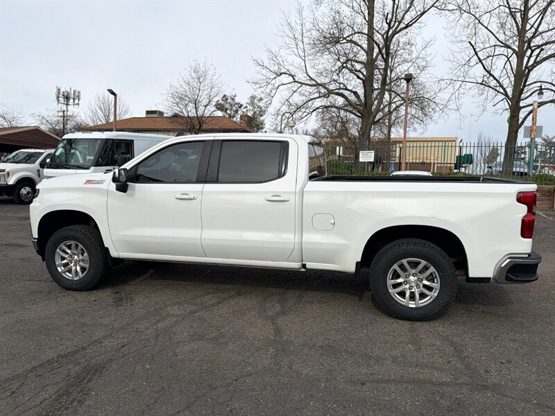 Used 2022 Chevrolet Silverado 1500 LT w/ Z71 Off-Road Package image 13