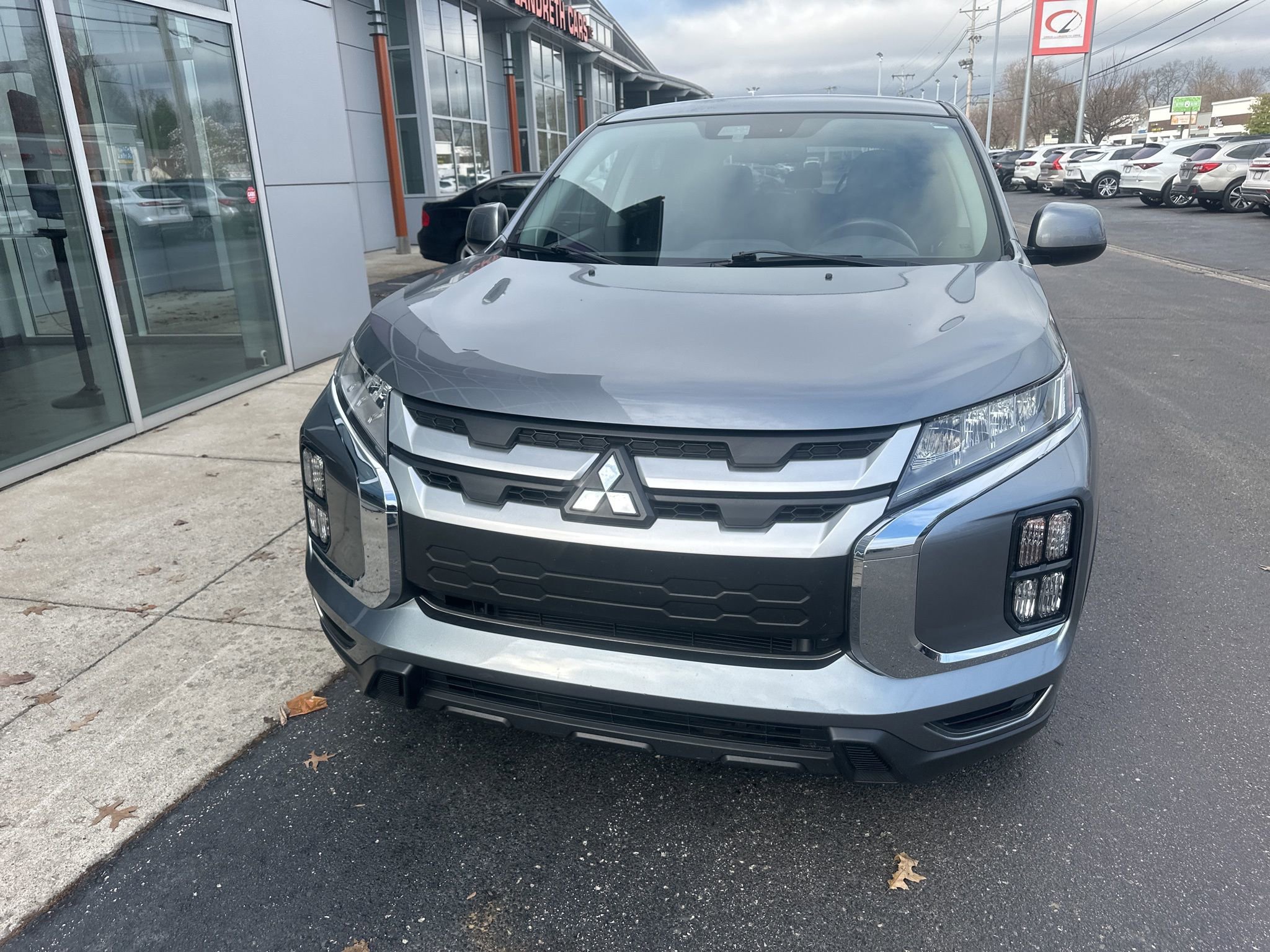 Used 2024 Mitsubishi Outlander Sport ES image 3