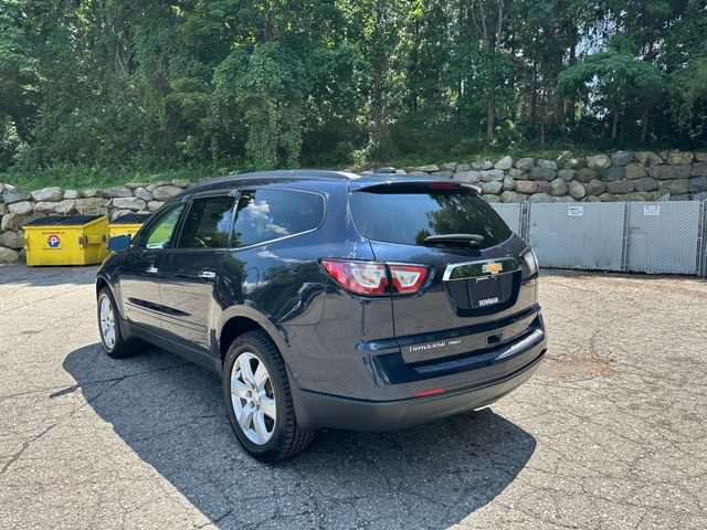 Used 2017 Chevrolet Traverse LT w/ Style and Technology Package AWD/4WD image 3