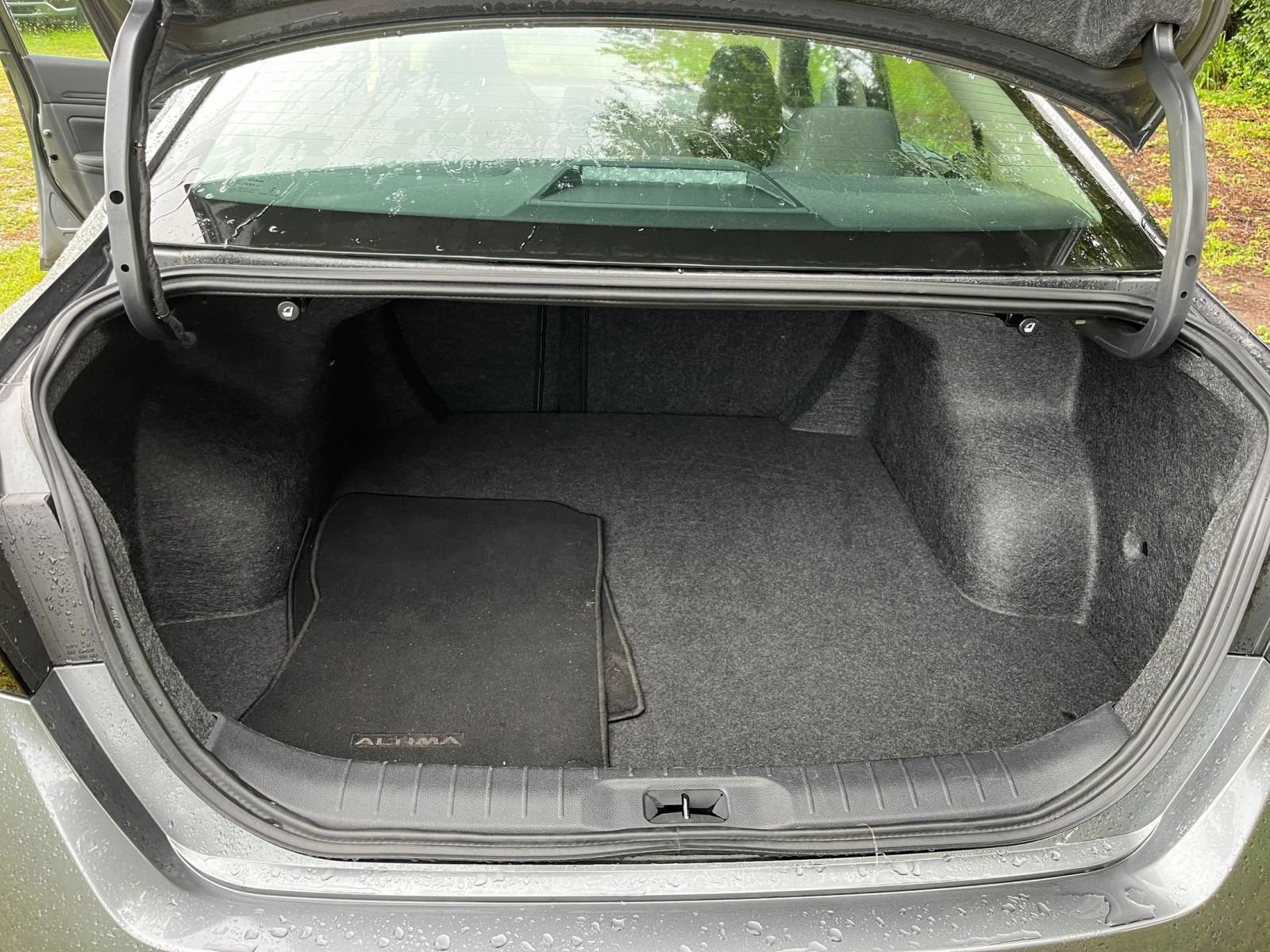 Used 2026 Nissan Altima 2.5 SV FWD image 29