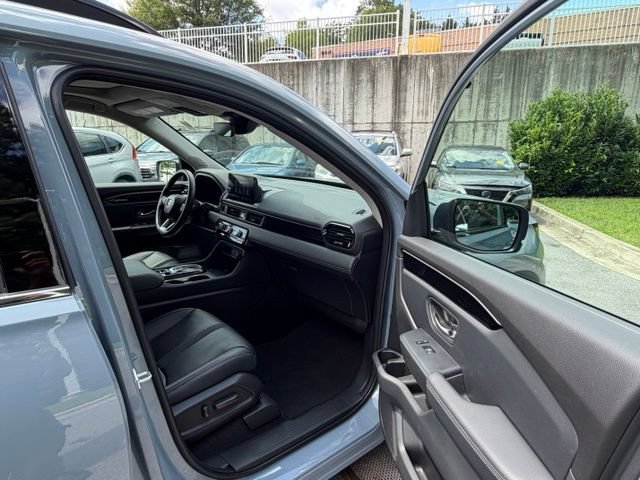 Used 2023 Honda Pilot Touring image 28