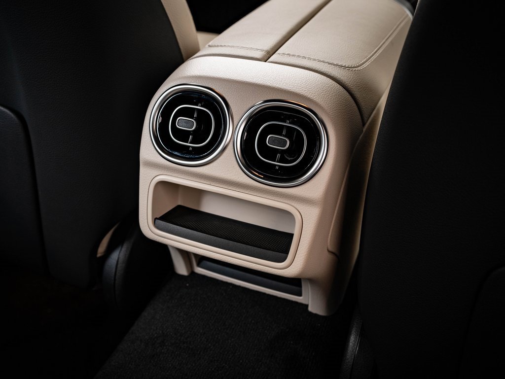 New 2026 Mercedes-Benz C 300 C 300 image 36