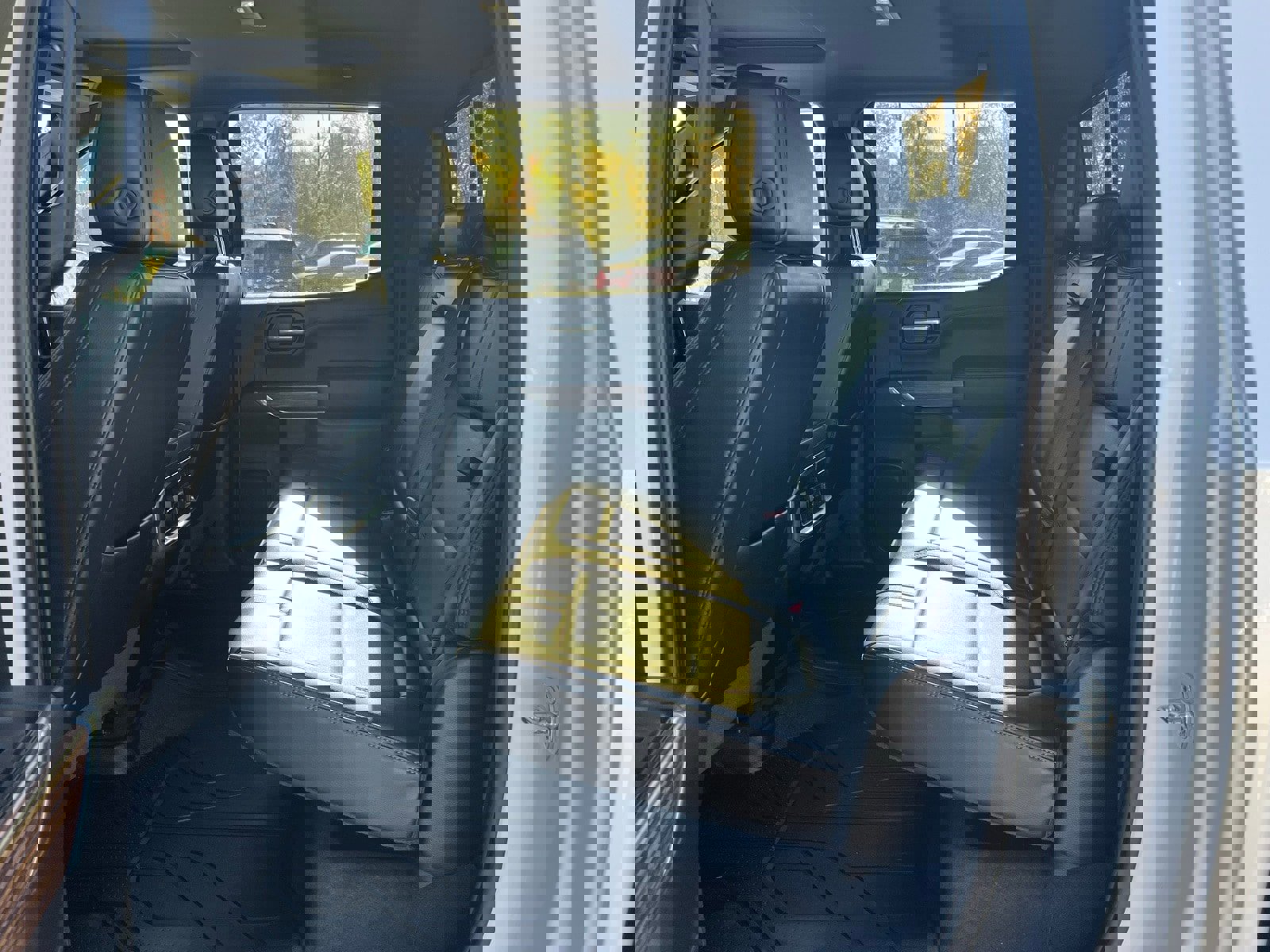 Used 2019 Chevrolet Silverado 1500 High Country w/ Z71 Off-Road Package image 17