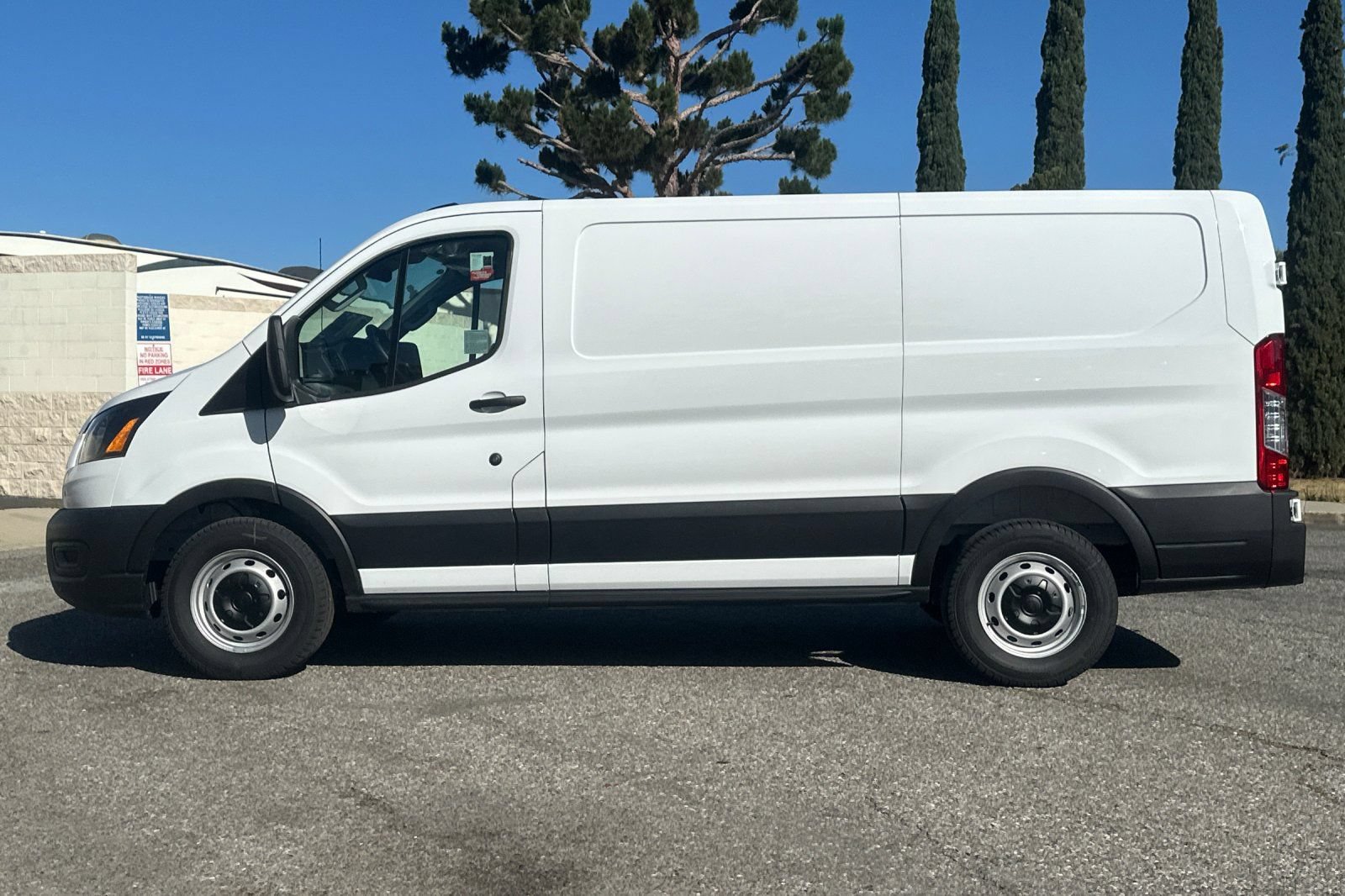 New 2026 Ford Transit 150 Low Roof RWD image 7
