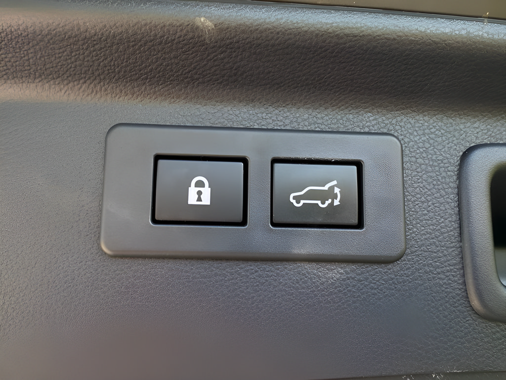 Used 2023 Subaru Forester Limited AWD/4WD image 11