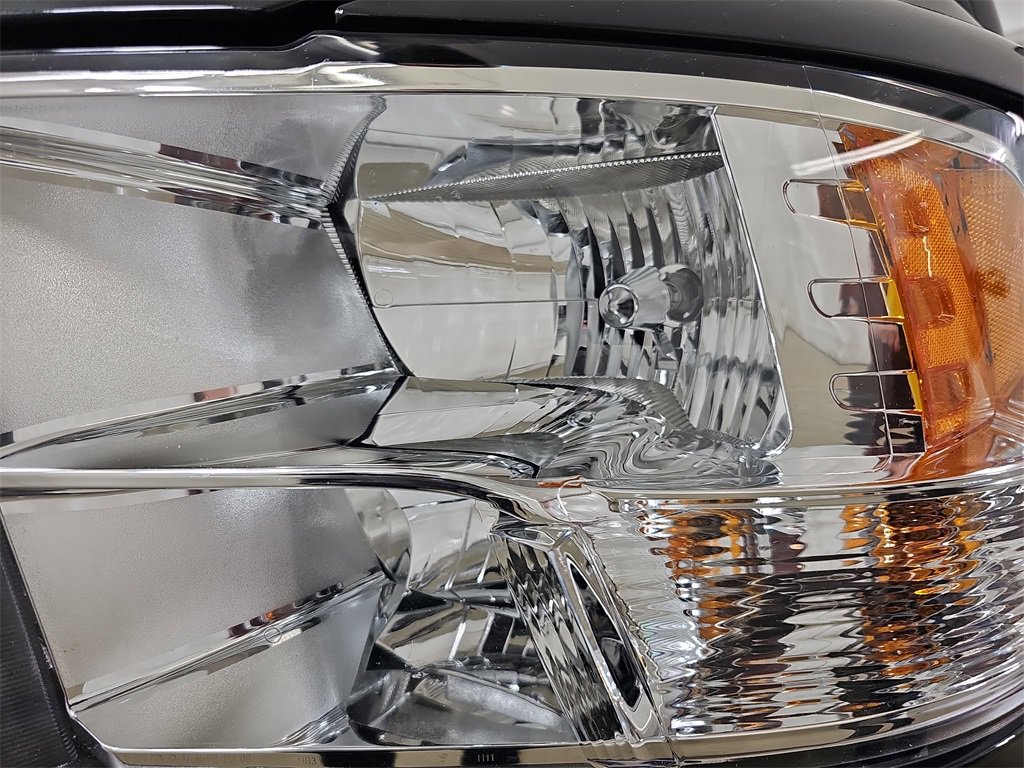 Used 2018 RAM 1500 Express w/ Express Value Package image 36