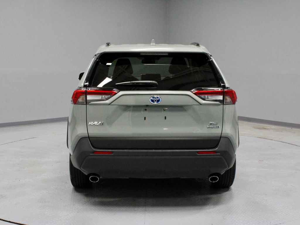 Used 2023 Toyota RAV4 XLE Premium AWD/4WD image 9