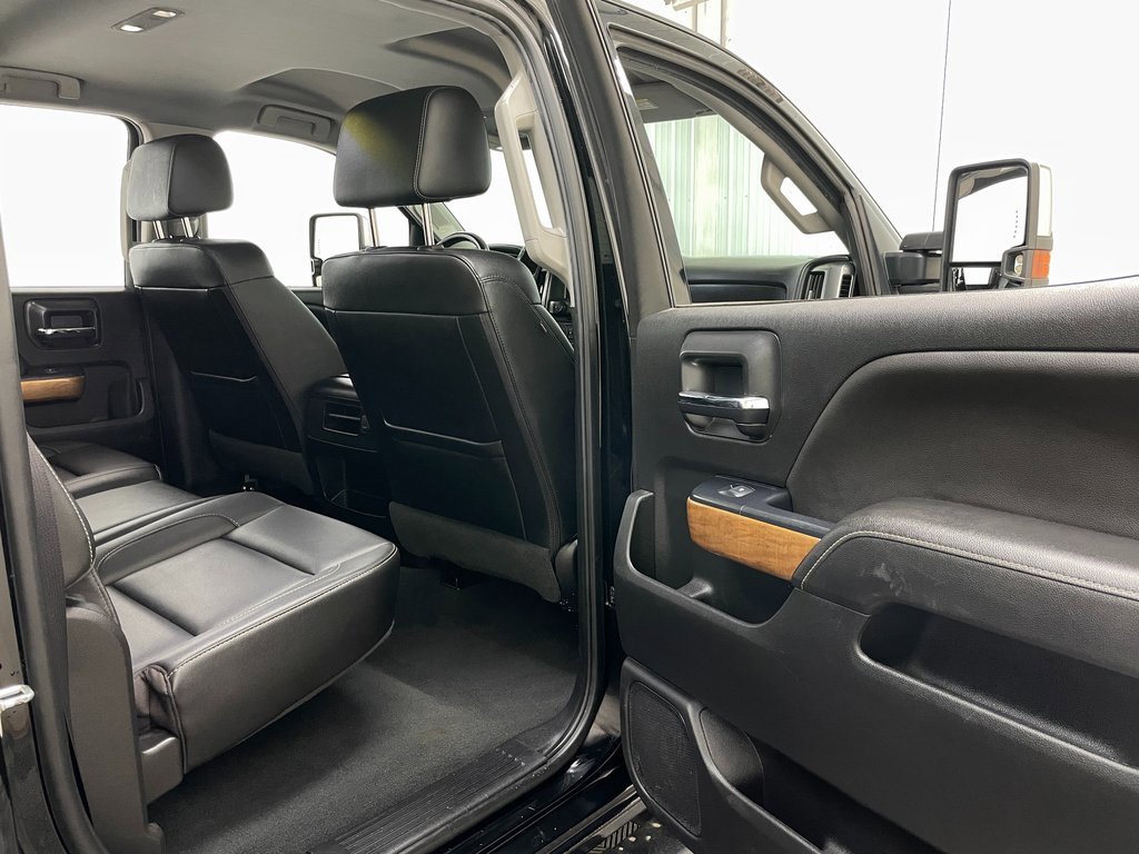 Certified 2019 Chevrolet Silverado 2500 LTZ w/ Duramax Plus Package image 44