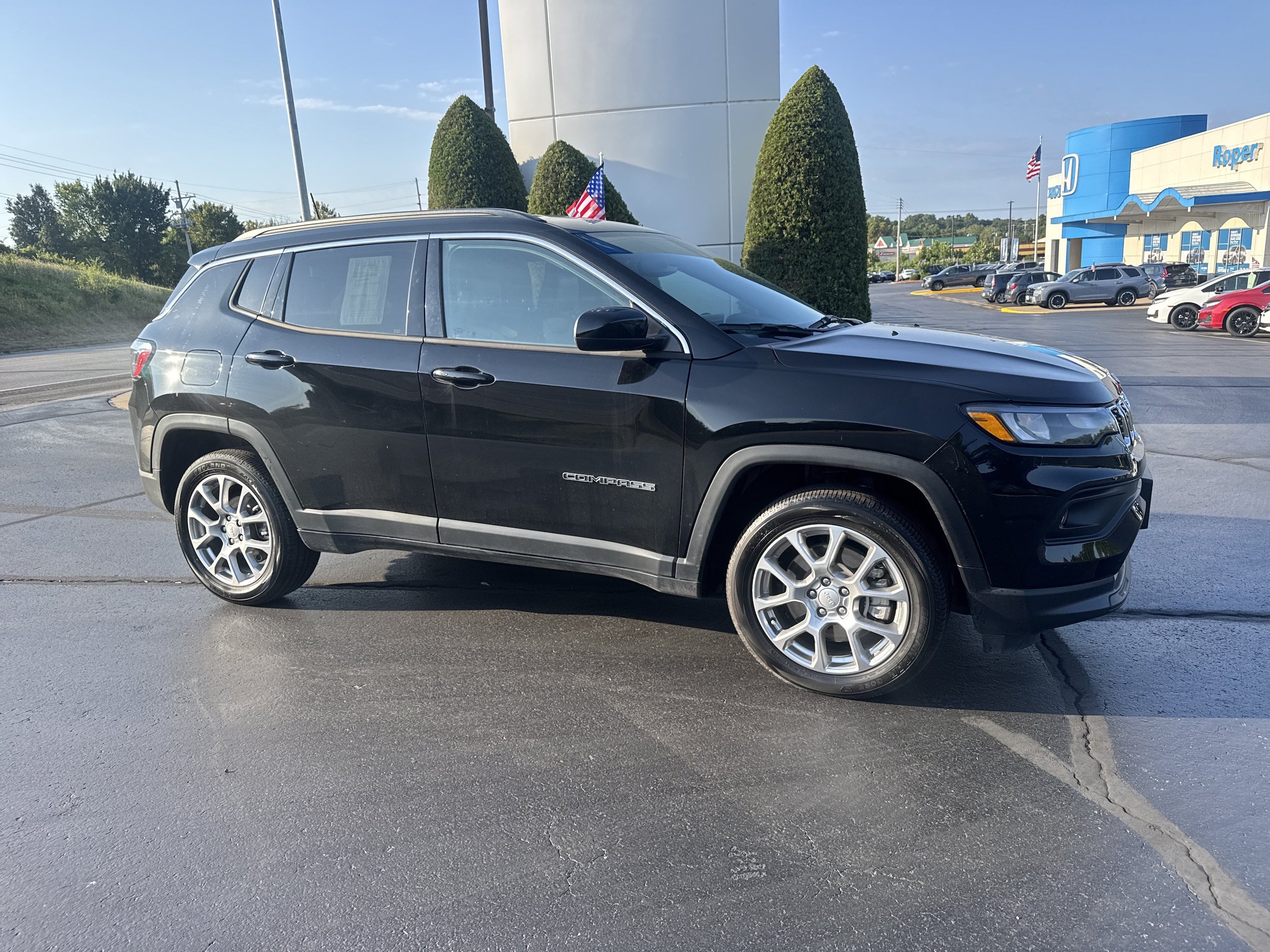 Used 2024 Jeep Compass Latitude