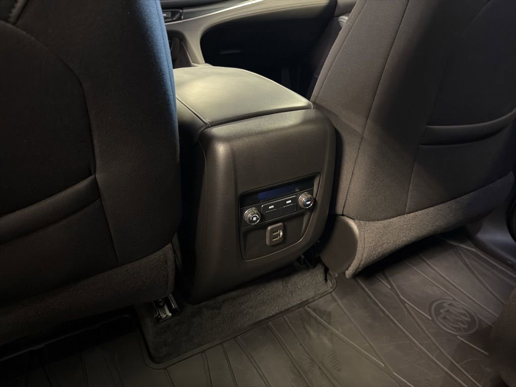 Used 2021 Buick Enclave Preferred image 21