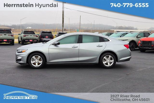 Used 2024 Chevrolet Malibu LT image 4