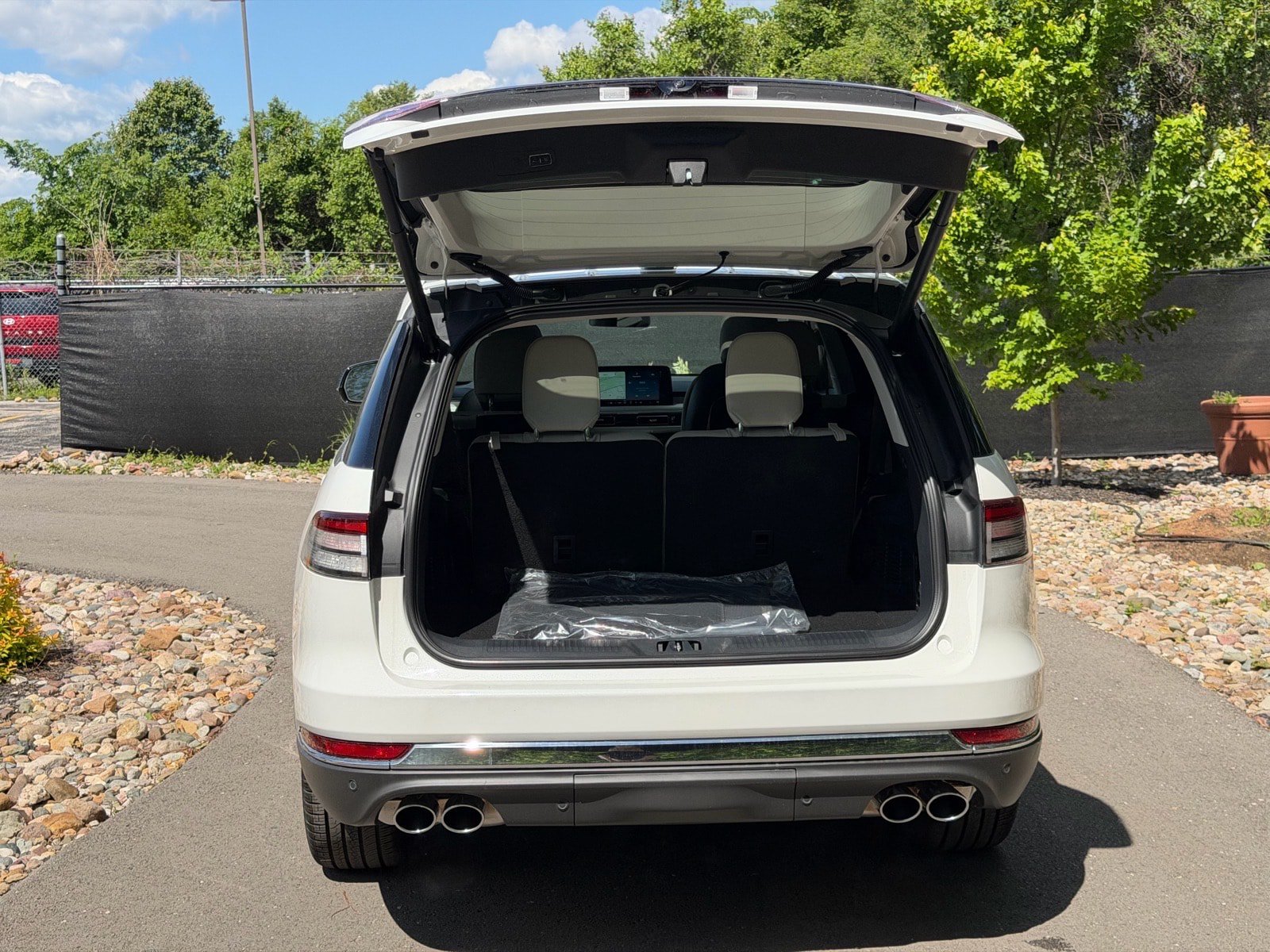 New 2026 Lincoln Aviator Reserve AWD/4WD image 16