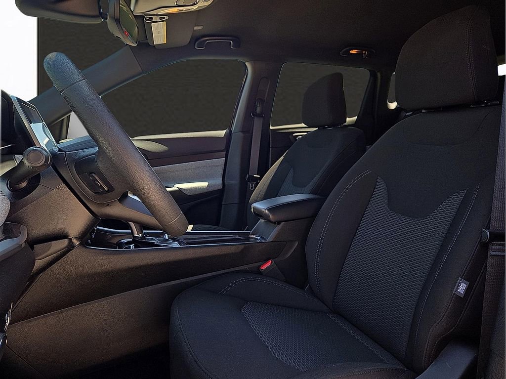 Used 2025 Jeep Compass Sport AWD/4WD image 12