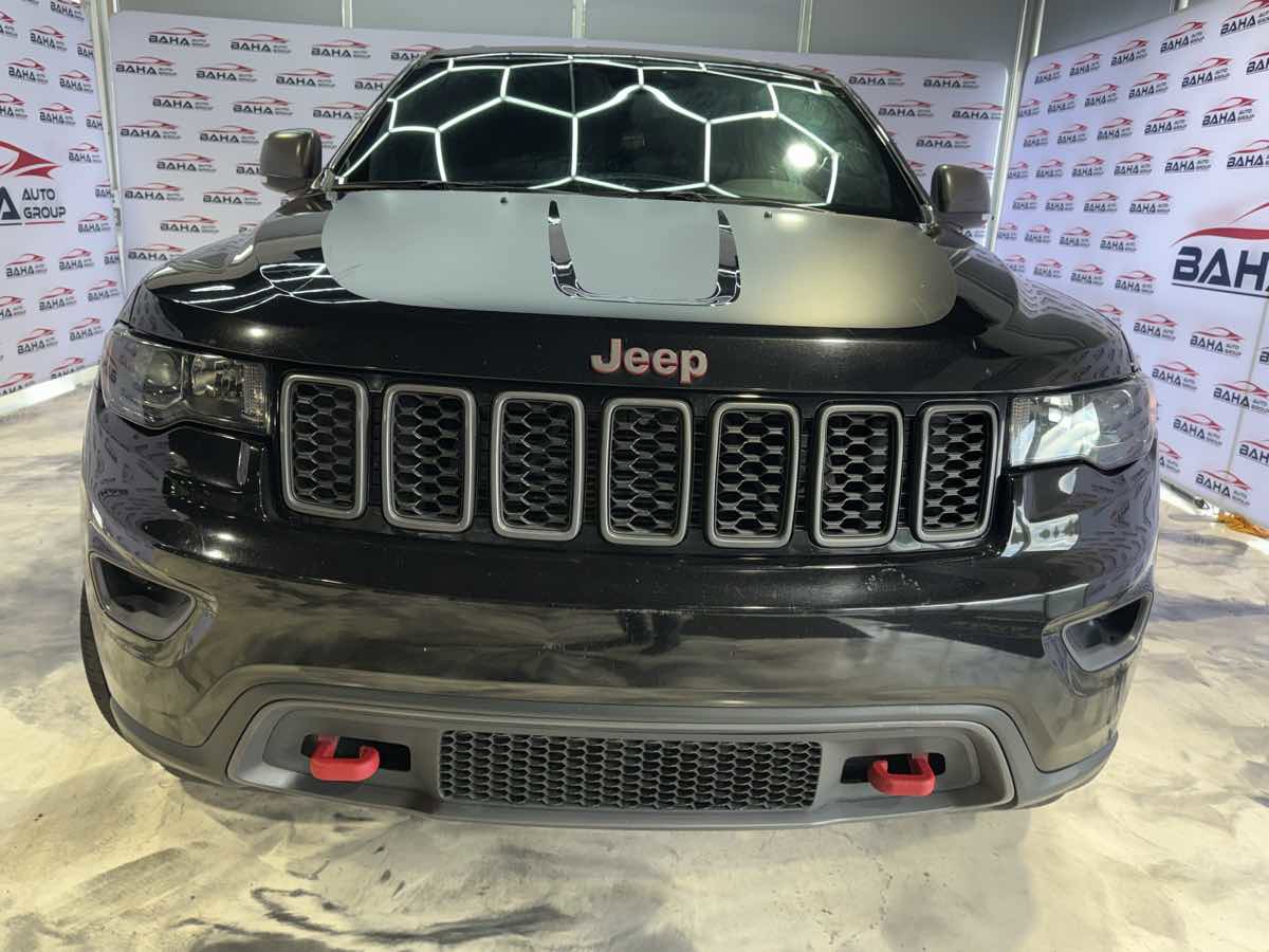 Used 2021 Jeep Grand Cherokee Trailhawk AWD/4WD image 4