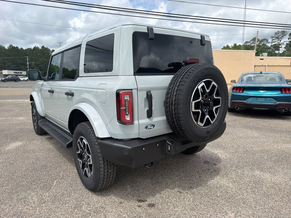 New 2026 Ford Bronco Outer Banks AWD/4WD image 8