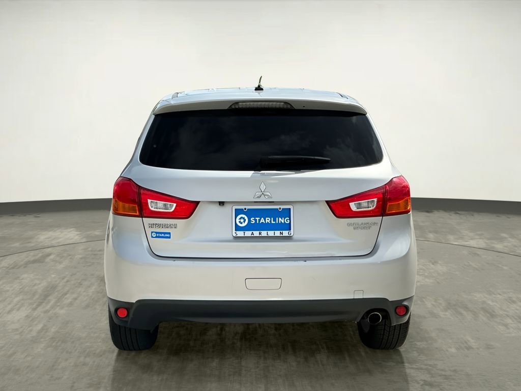 Used 2015 Mitsubishi Outlander Sport SE image 6