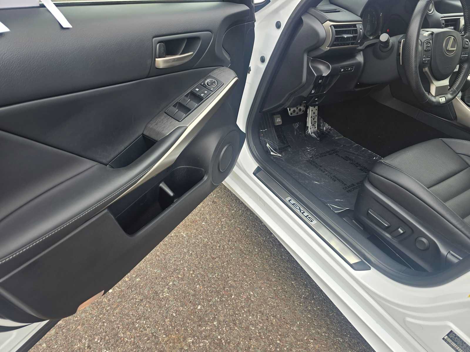 Certified 2020 Lexus IS 350 F Sport w/ F Sport Package RWD image 20