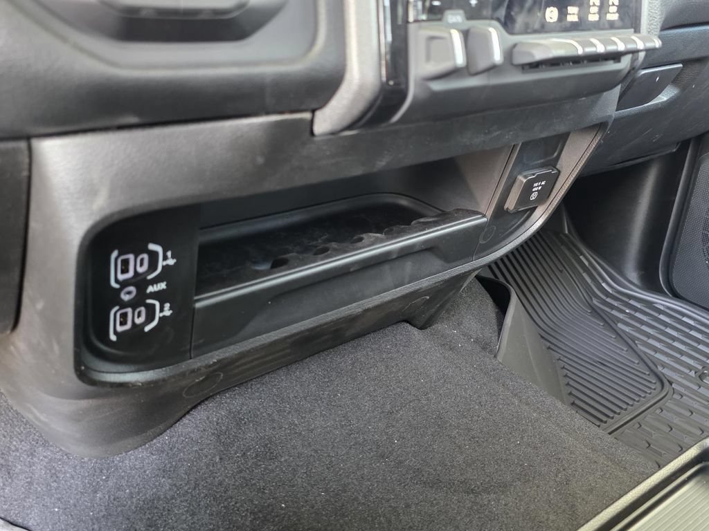 New 2026 RAM 3500 Tradesman AWD/4WD image 22