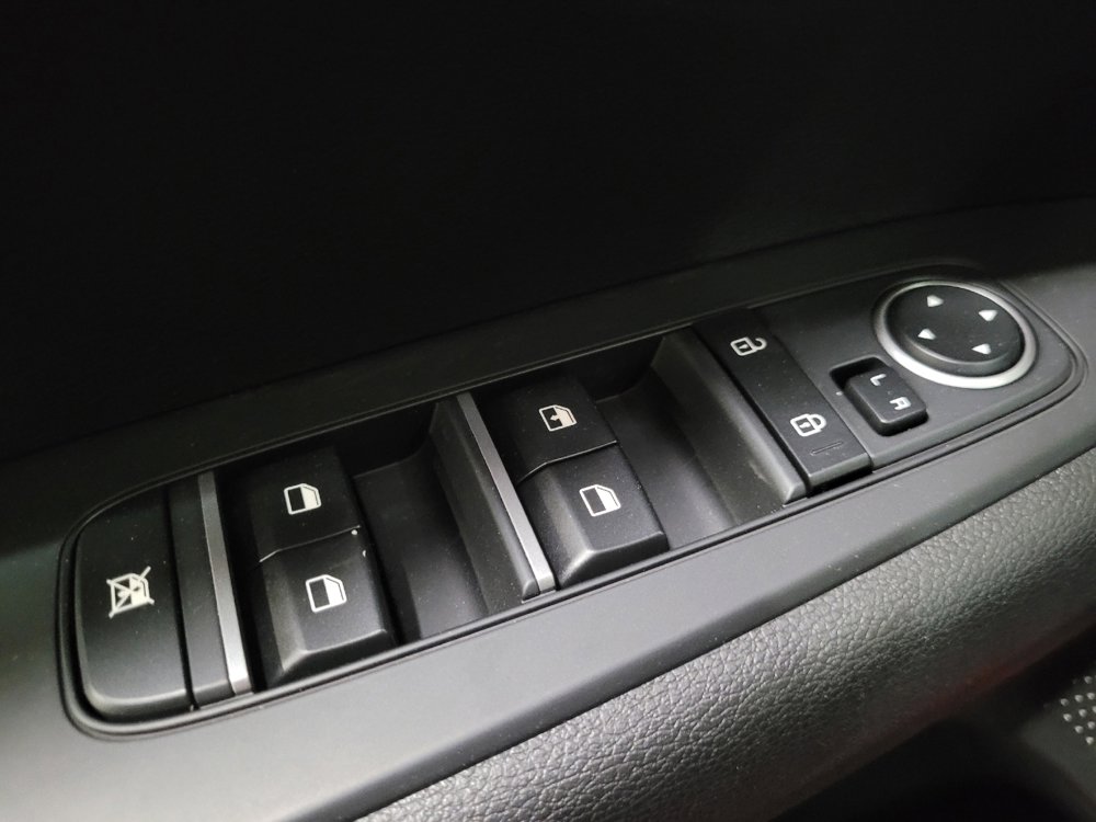 Used 2023 Kia Forte LXS w/ LXS Technology Package FWD image 27