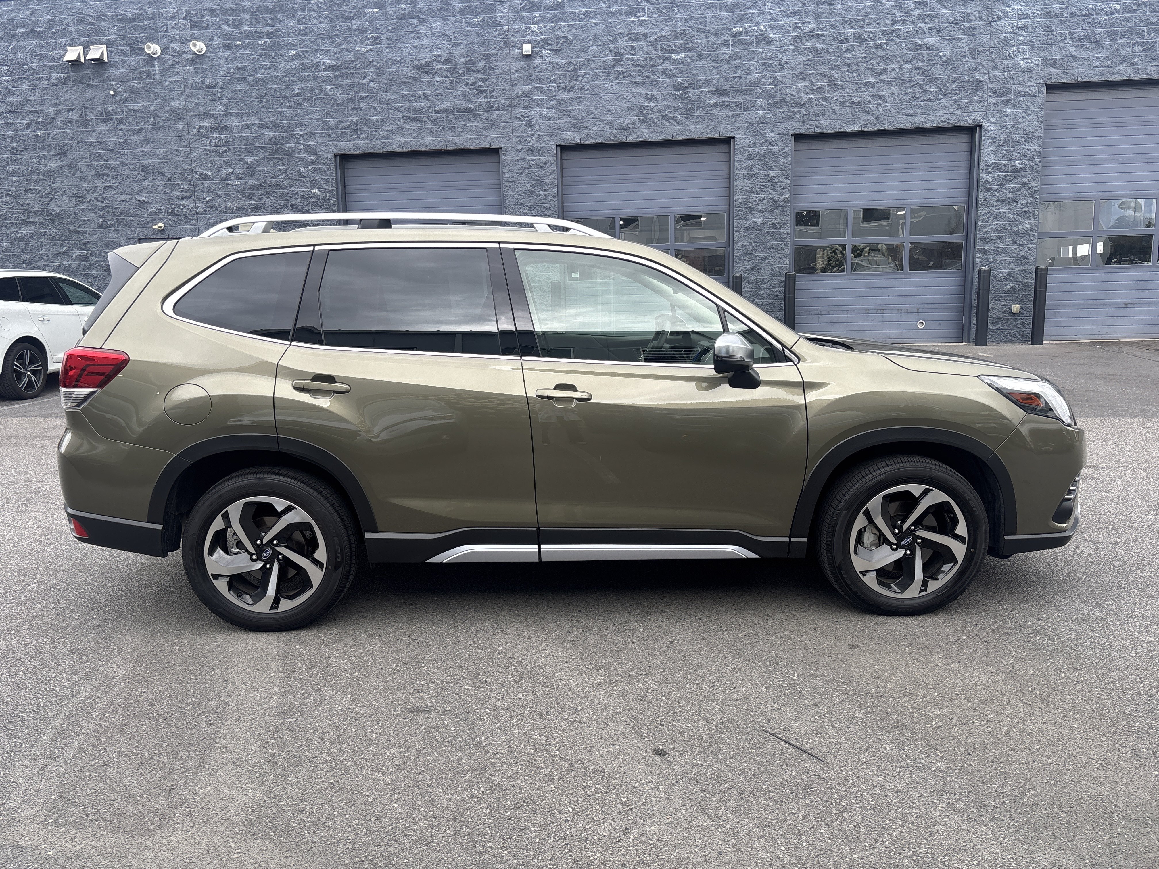 Used 2023 Subaru Forester Touring w/ Popular Package #2 AWD/4WD image 25
