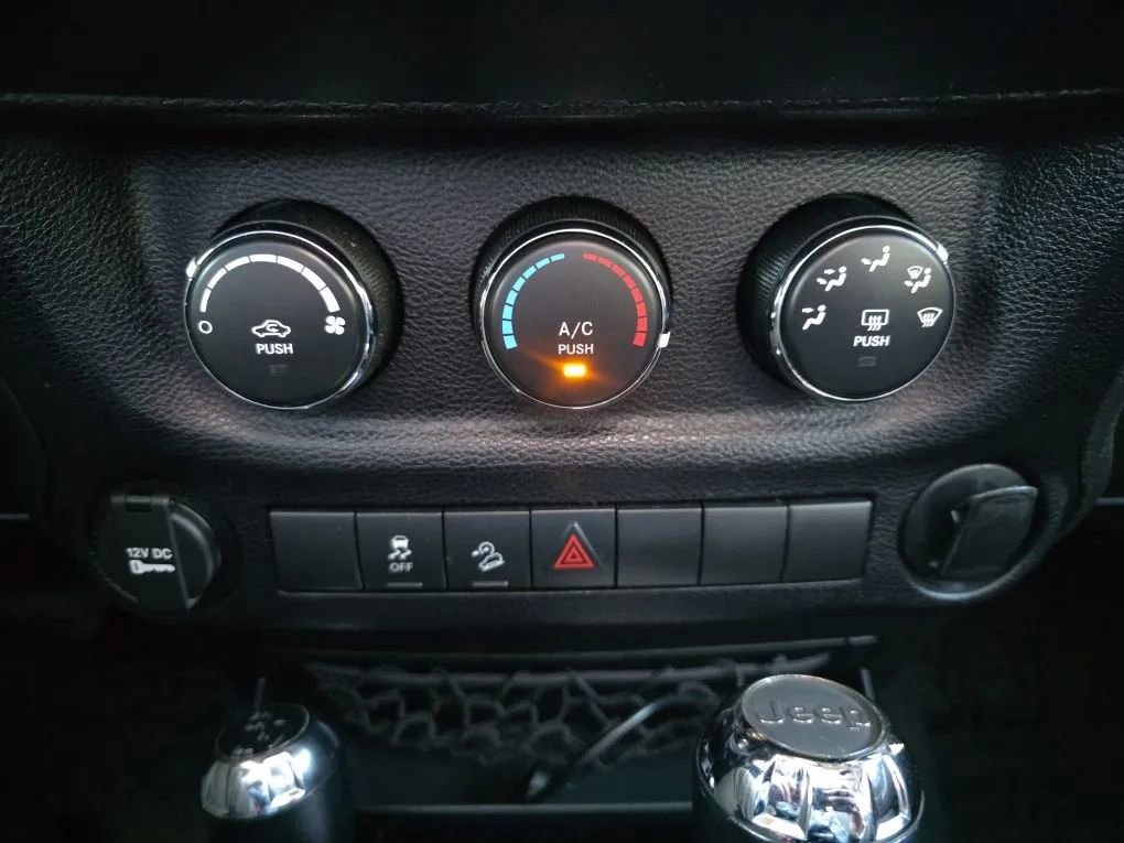 Used 2016 Jeep Wrangler Sport w/ Quick Order Package 24S image 27