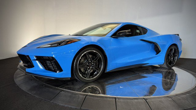 Used 2024 Chevrolet Corvette Stingray Premium Cpe w/ Z51 Performance Package RWD image 23
