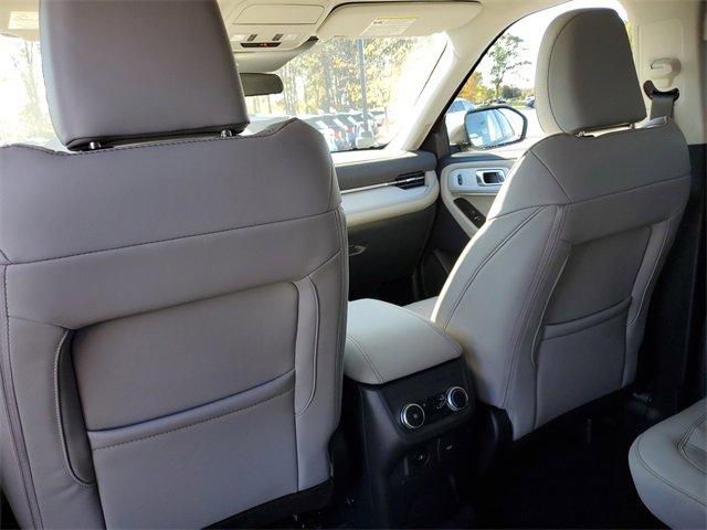 New 2026 Ford Explorer Active w/ Active Comfort Package image 30