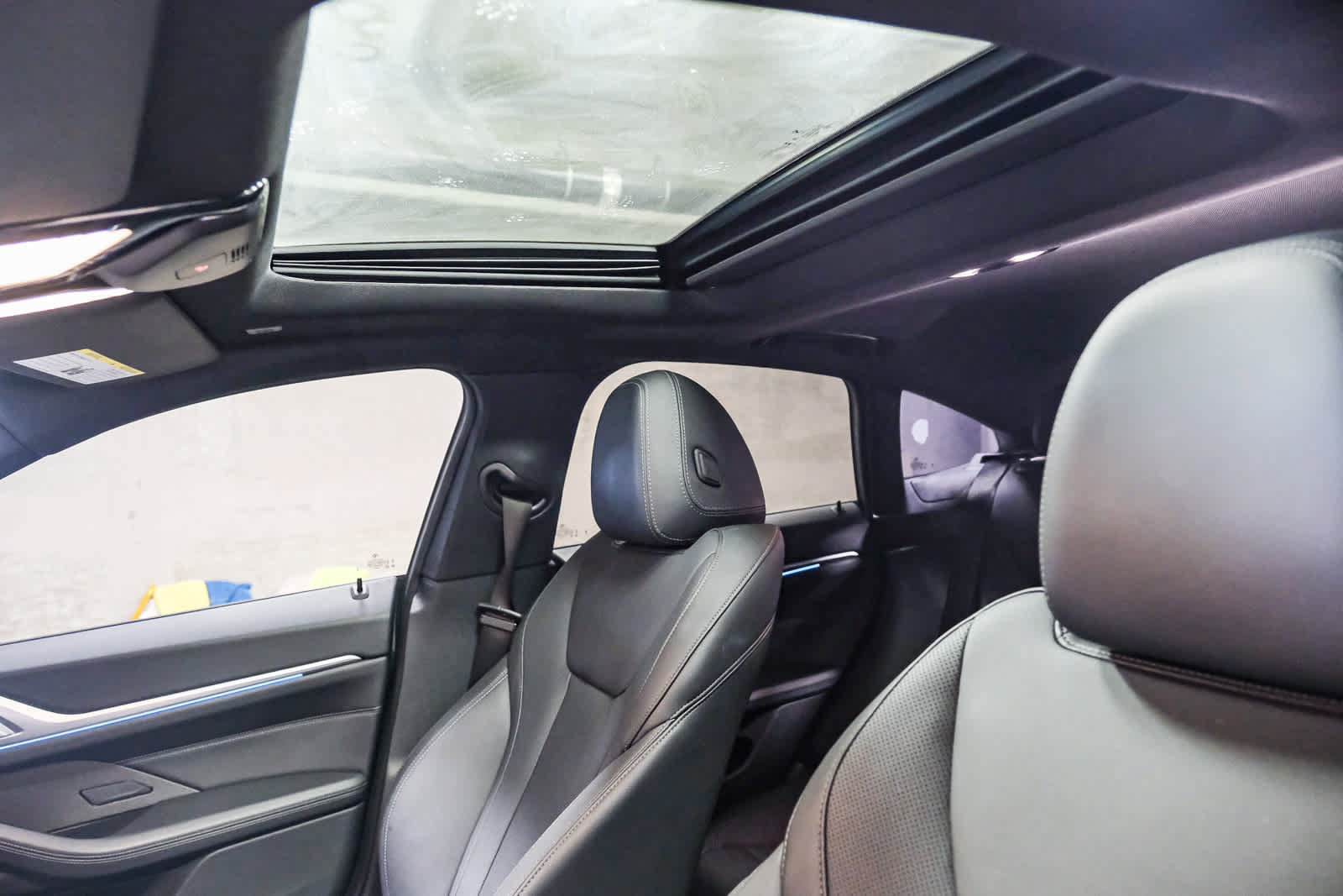 Used 2023 BMW i4 eDrive40 w/ Premium Package RWD image 30