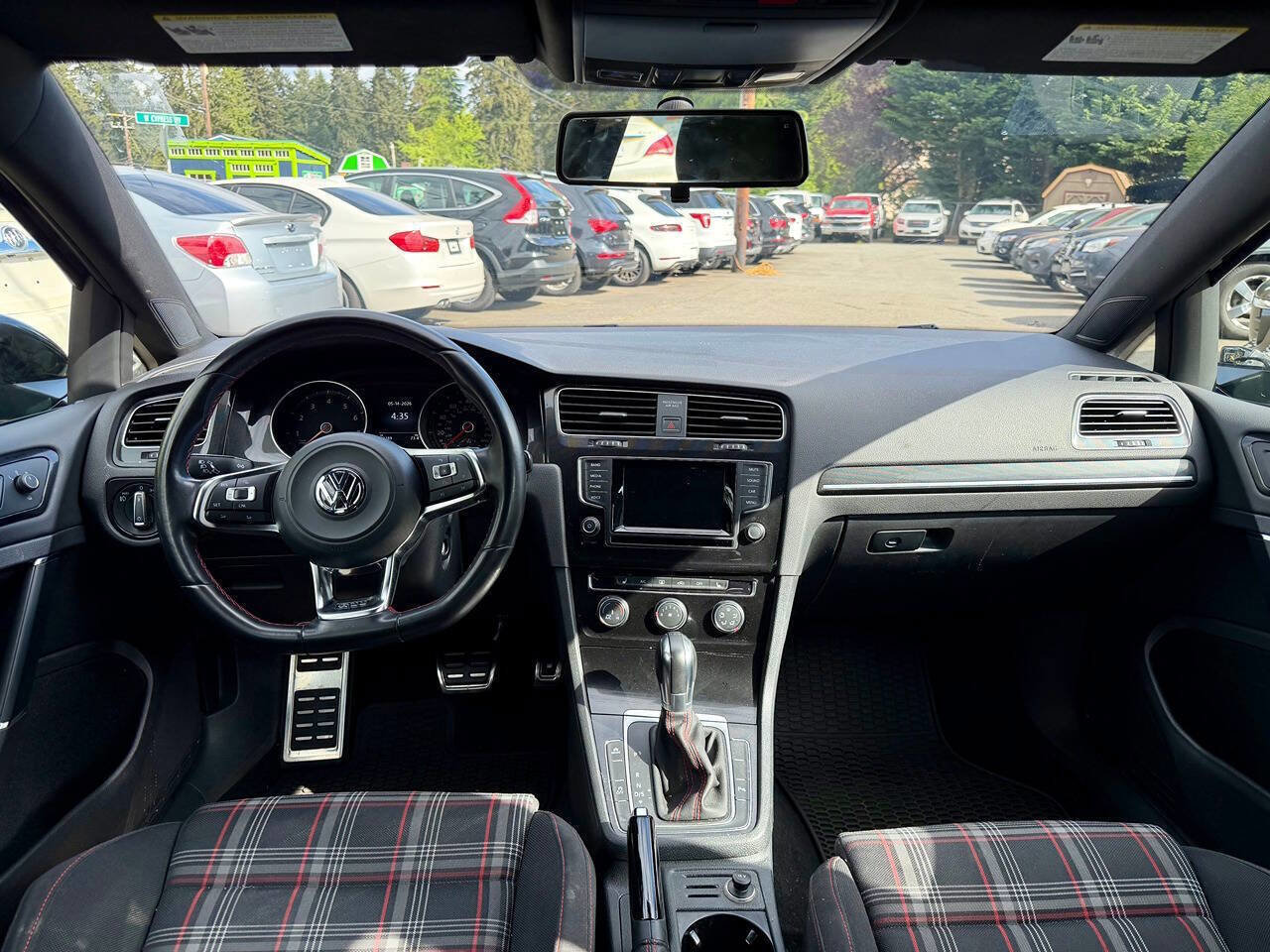 Used 2015 Volkswagen GTI S FWD image 16