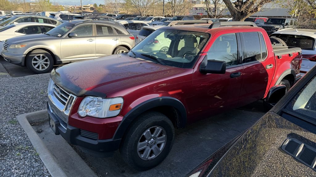 Used 2007 Ford Explorer Sport Trac XLT image 2