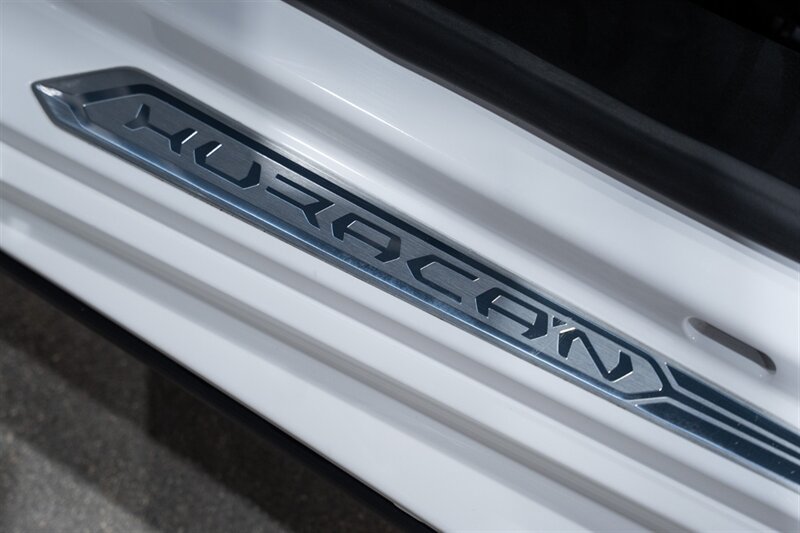 Used 2022 Lamborghini Huracan STO RWD image 60