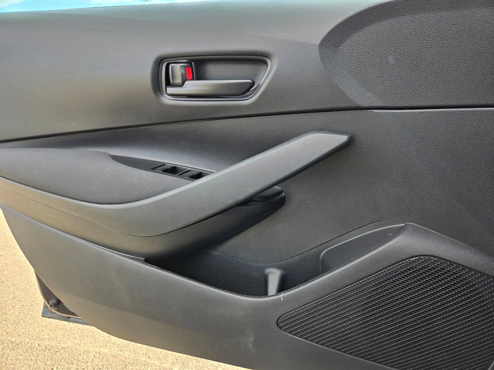 Used 2024 Toyota Corolla LE FWD image 15
