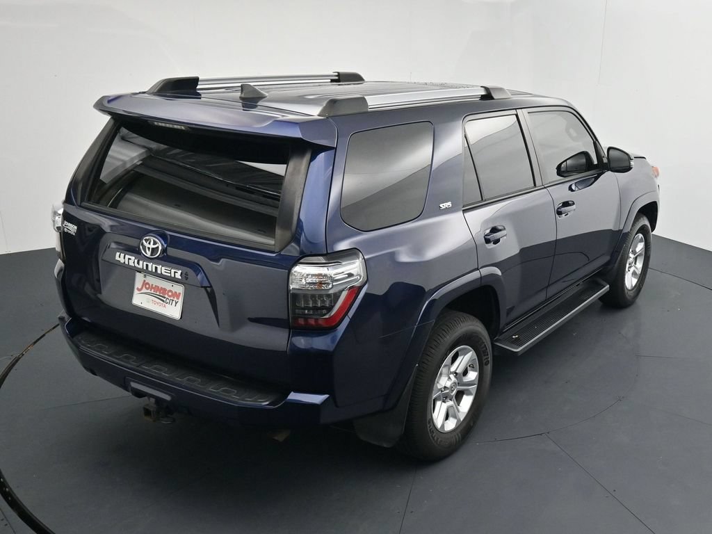 Used 2020 Toyota 4Runner SR5 Premium w/ Moonroof Package AWD/4WD image 30