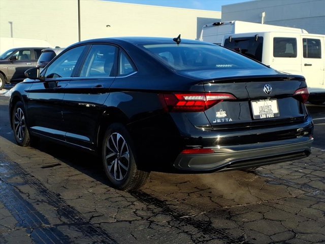 Used 2024 Volkswagen Jetta S image 5
