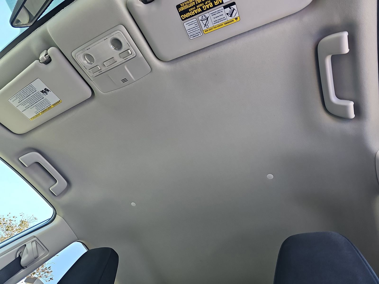 Used 2015 Toyota RAV4 LE image 30