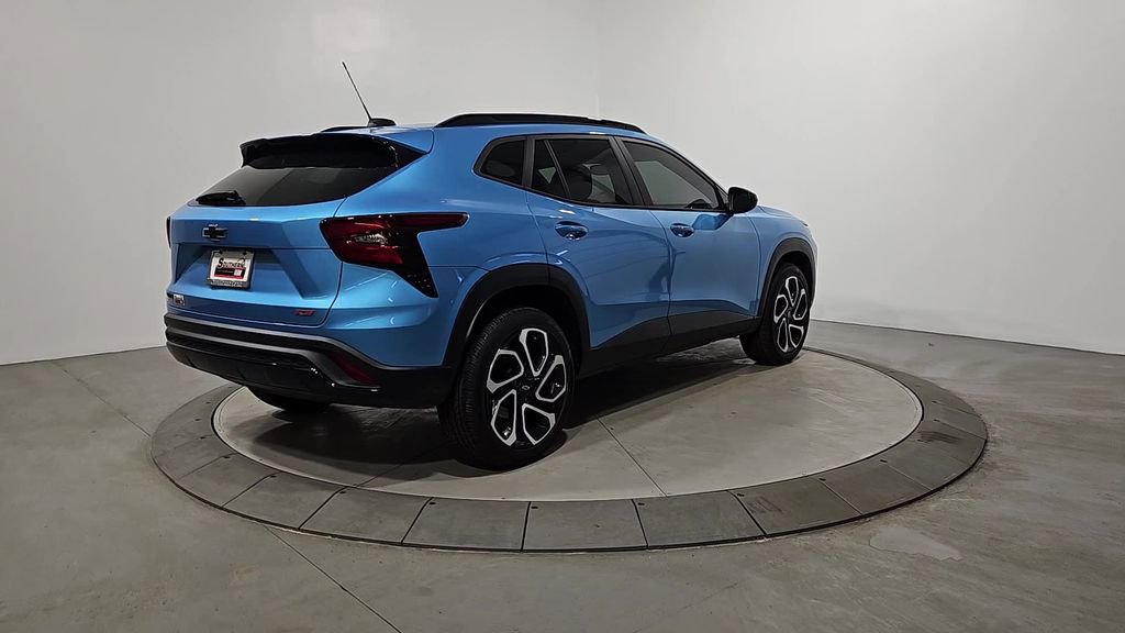 Used 2025 Chevrolet Trax RS w/ Driver Confidence Package image 5