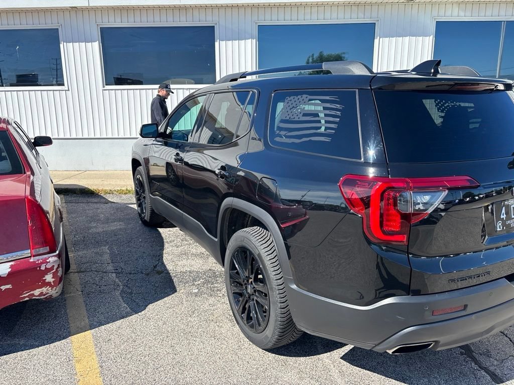 Used 2021 GMC Acadia SLE w/ Driver Convenience Package AWD/4WD image 3