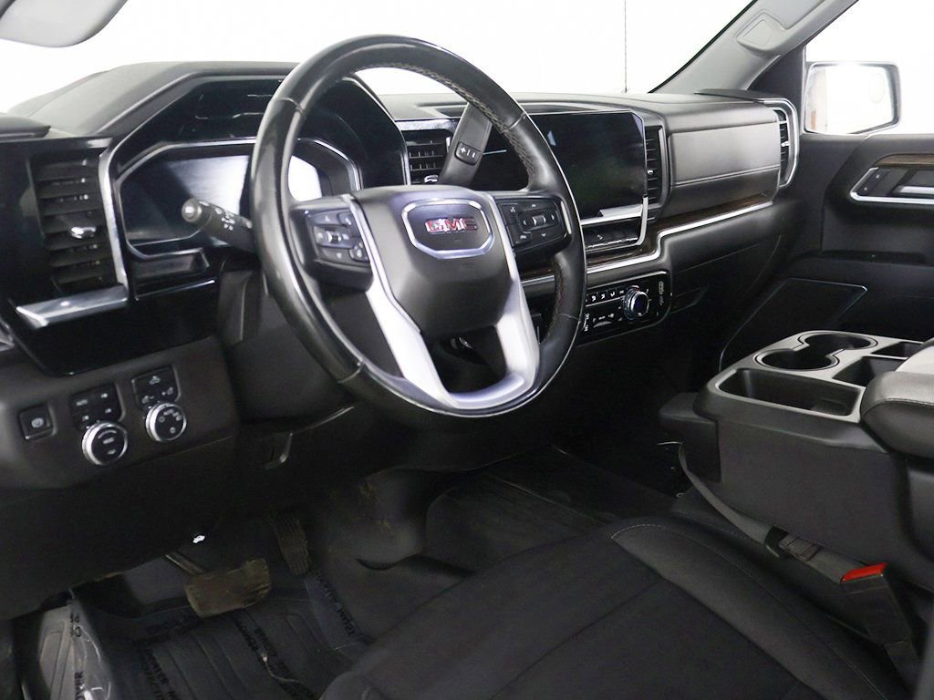 Used 2023 GMC Sierra 1500 SLE AWD/4WD image 25