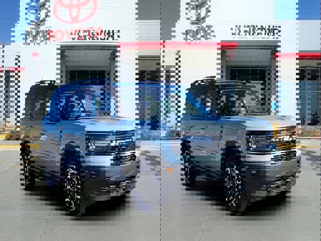 Used 2023 Ford Bronco Sport Outer Banks w/ Tech Package image 9