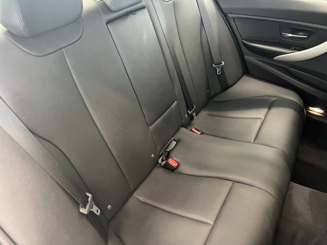 Used 2016 BMW 320i xDrive Sedan AWD/4WD image 39