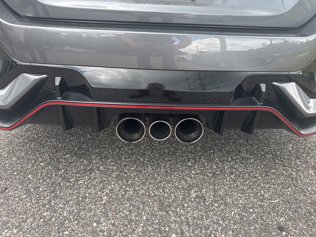 Used 2018 Honda Civic Type R image 11